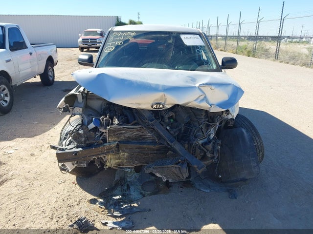 Kia Soul Lx