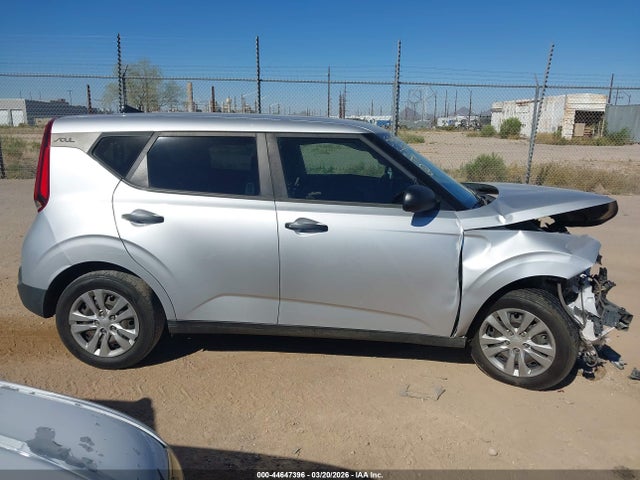 Kia Soul Lx