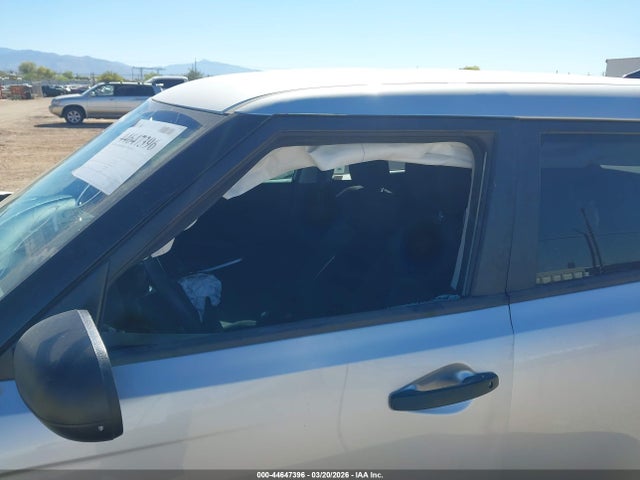 Kia Soul Lx