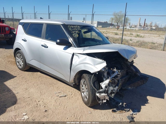 Salvage Kia Soul Image