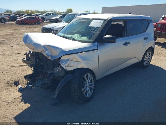 Kia Soul Lx