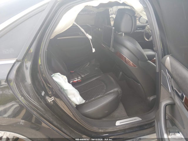 Audi A8 4.2