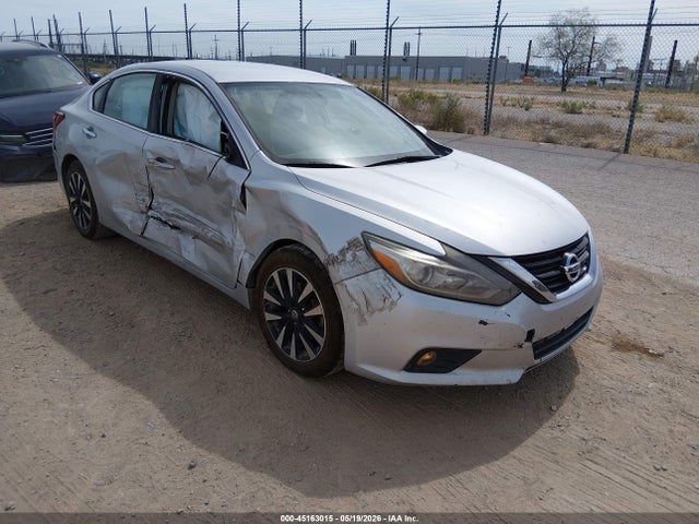 Salvage Nissan Altima Image
