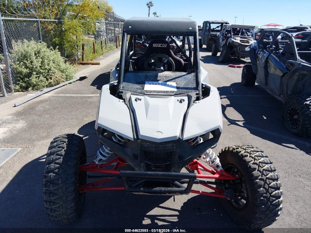 Polaris RZR Rs1