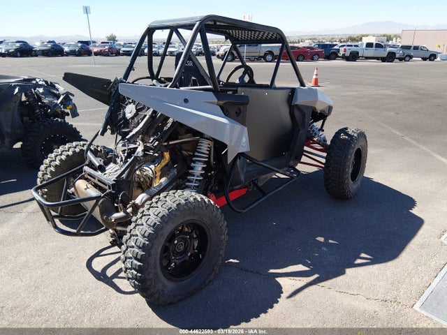 Polaris RZR Rs1