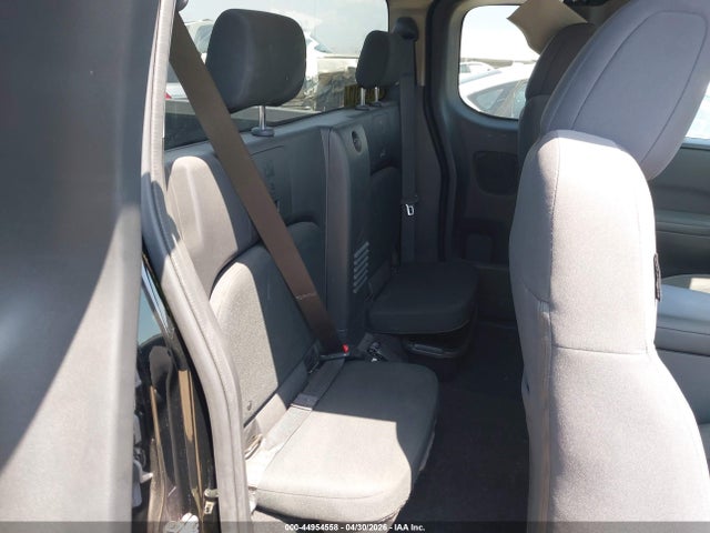 Nissan Frontier King Cab S 4x2
