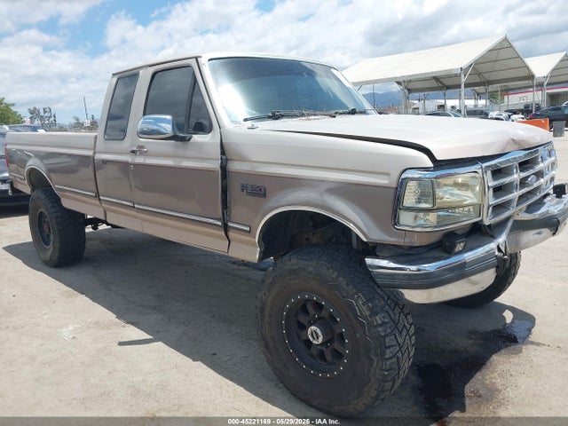 Salvage Ford F-250 Image