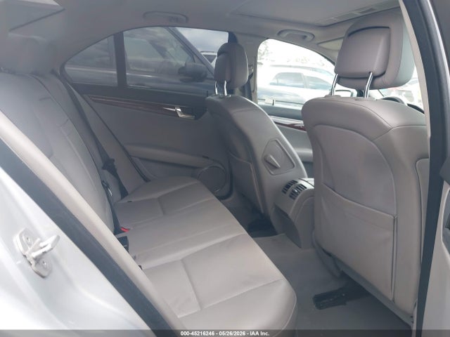 Mercedes-Benz C-Class Luxury