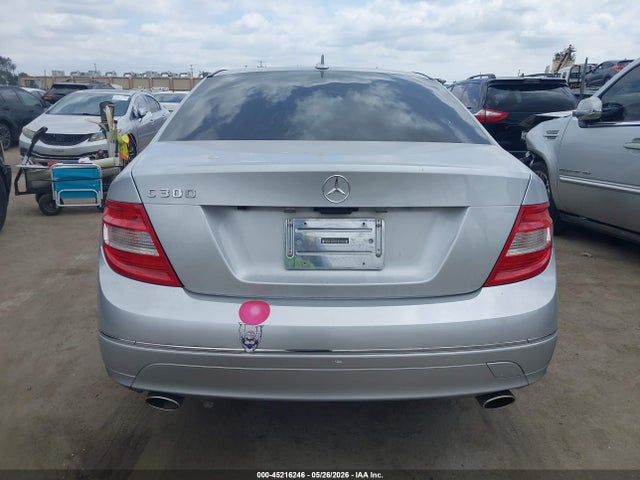 Mercedes-Benz C-Class Luxury