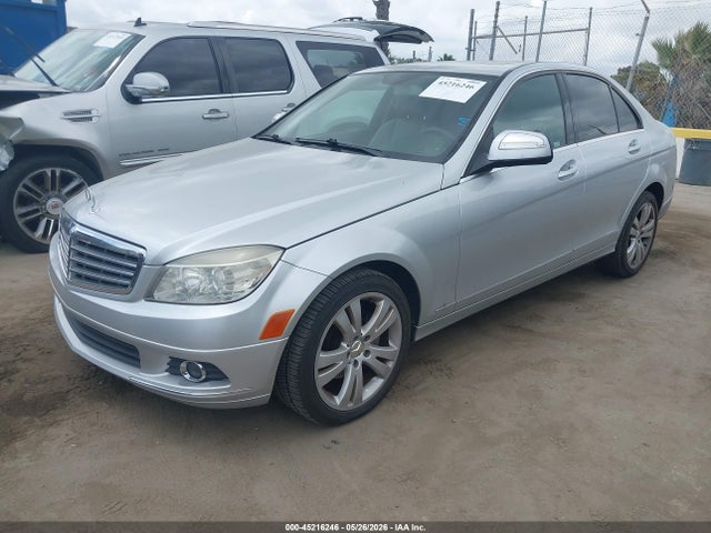 Mercedes-Benz C-Class Luxury