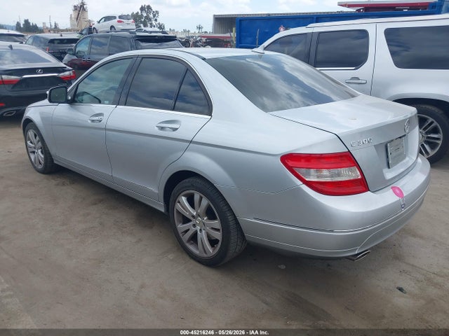 Mercedes-Benz C-Class Luxury