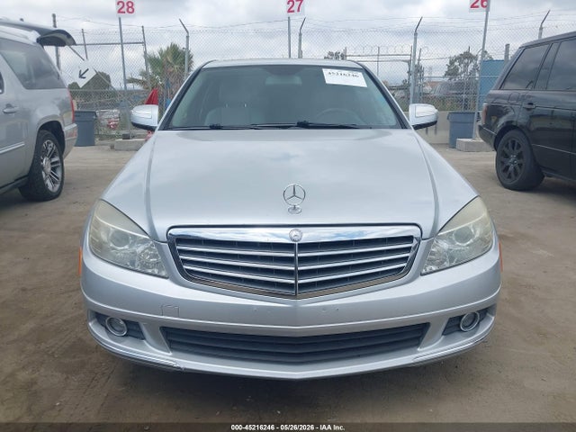 Mercedes-Benz C-Class Luxury