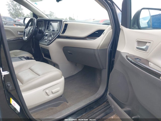 Toyota Sienna Xle 8 Passenger