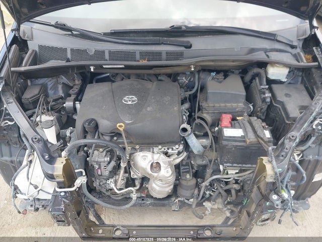 Toyota Sienna Xle 8 Passenger