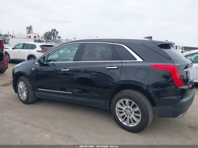 Cadillac XT5 Standard