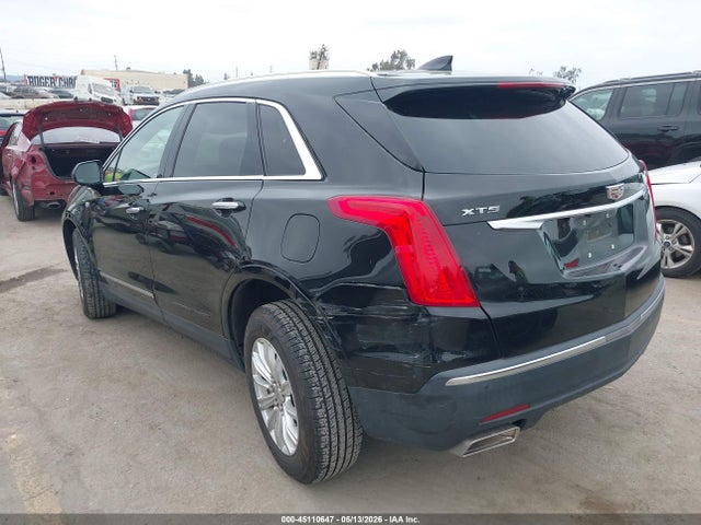 Cadillac XT5 Standard
