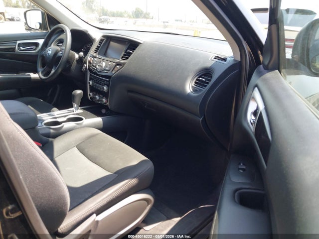 Nissan Pathfinder S 2wd