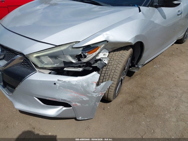 Nissan Maxima