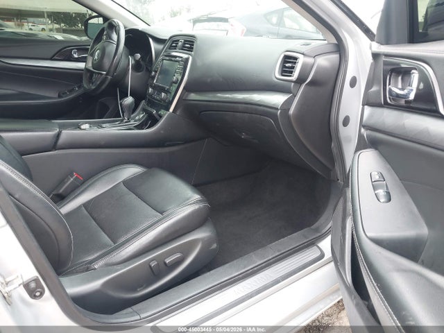 Nissan Maxima