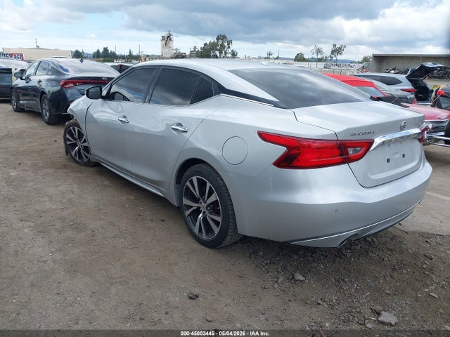Nissan Maxima