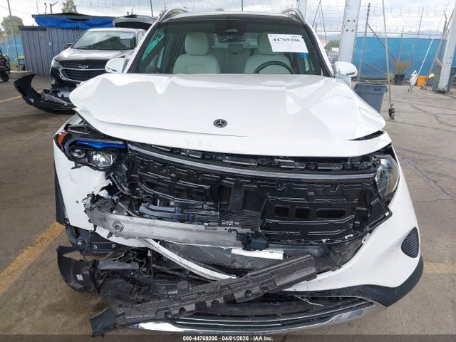 Mercedes-Benz EQB 4matic