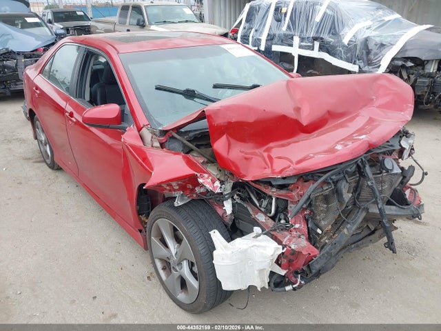 Salvage Toyota Camry Image