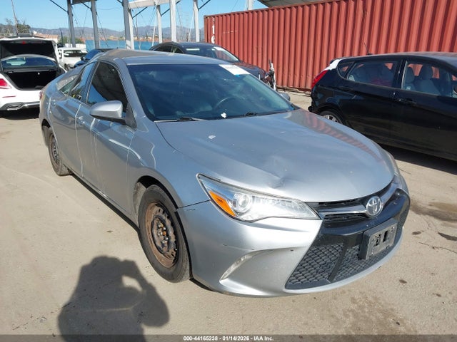 Salvage Toyota Camry Image
