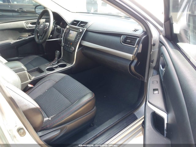 Toyota Camry Se