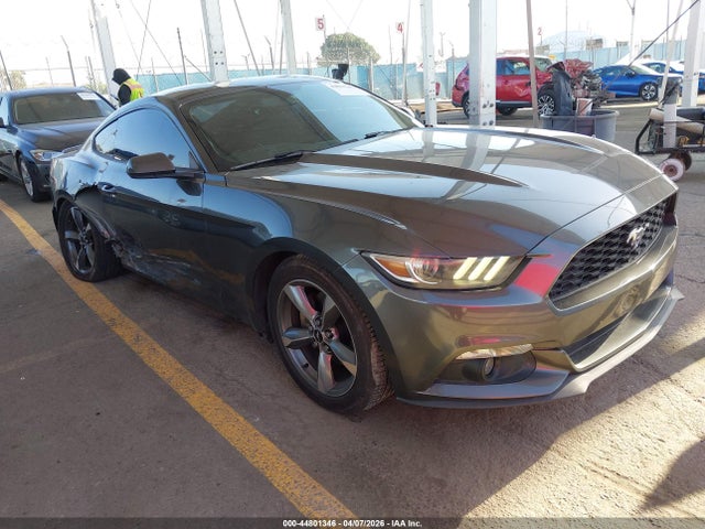 Salvage Ford Mustang Image