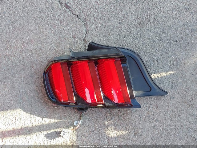 Ford Mustang V6