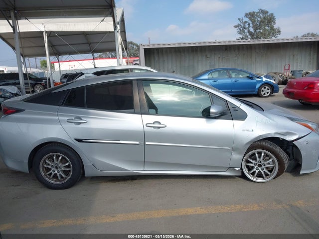 Toyota Prius Two