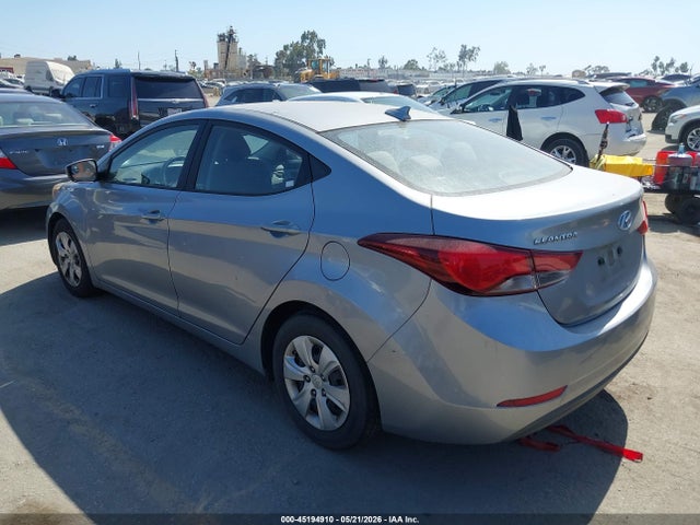 Hyundai ELANTRA Se