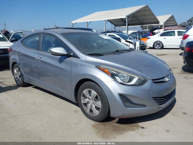 Salvage Hyundai ELANTRA Image
