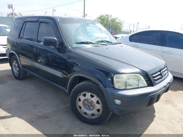 Salvage Honda CR-V Image