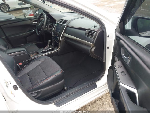Toyota Camry Se