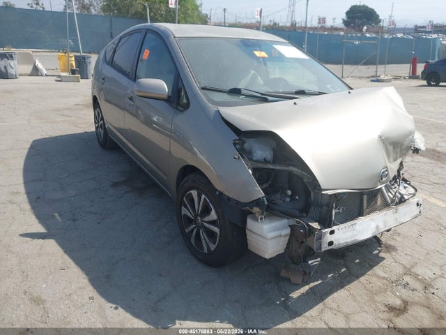 Salvage Toyota Prius Image