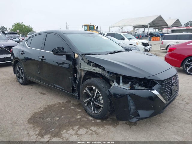 Salvage Nissan Sentra Image
