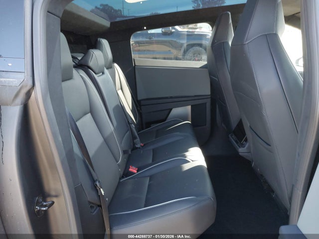 Tesla Cybertruck All-wheel Drive