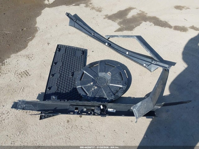 Tesla Cybertruck All-wheel Drive