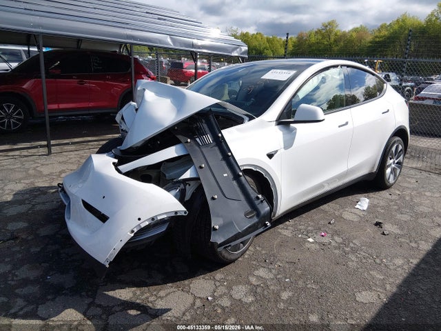 Tesla Model Y Long Range Dual Motor All-wheel Drive