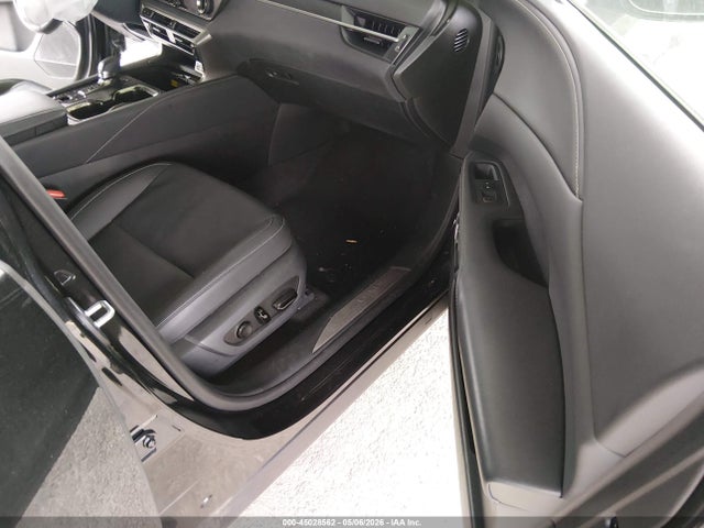 Lexus RX Premium Plus