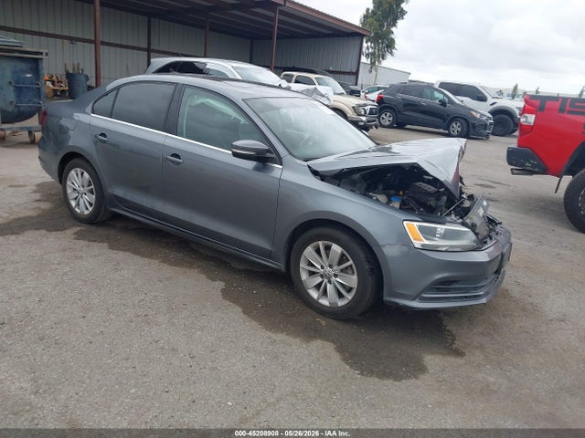 Salvage Volkswagen Jetta Image