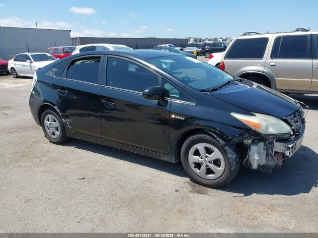 Salvage Toyota Prius Image