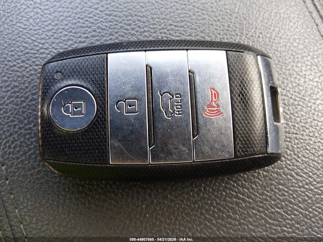 Kia Niro Lx