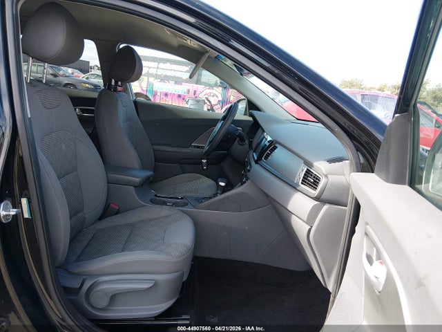 Kia Niro Lx
