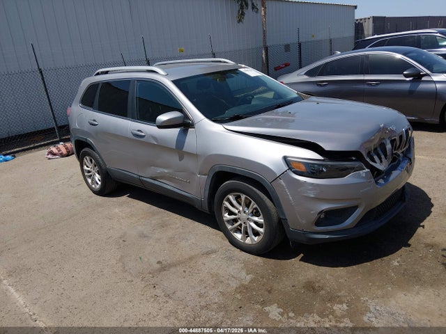 Salvage Jeep Cherokee Image