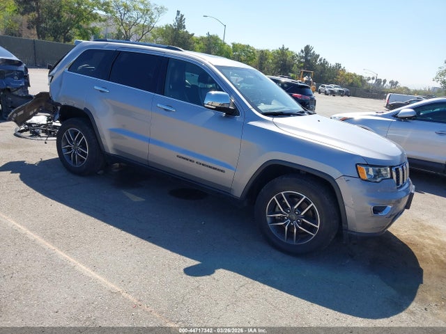 Salvage Jeep Grand Cherokee Image
