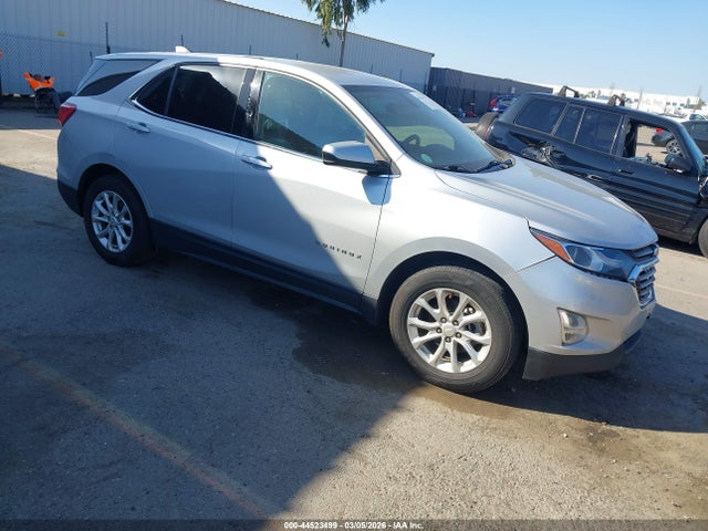 Salvage Chevrolet Equinox Image