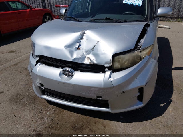 Scion xB