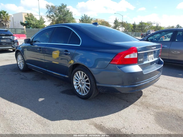 Volvo S80 3.2